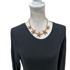Ann Taylor Coral and Gold tone 5 Starfish Necklace toggle  closure